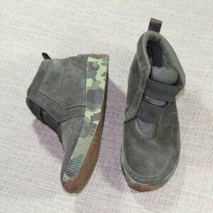 NWOT Sorel Sz 7 Out & About Plus Mid Alpine Tundra Suede Olive Green Waterproof